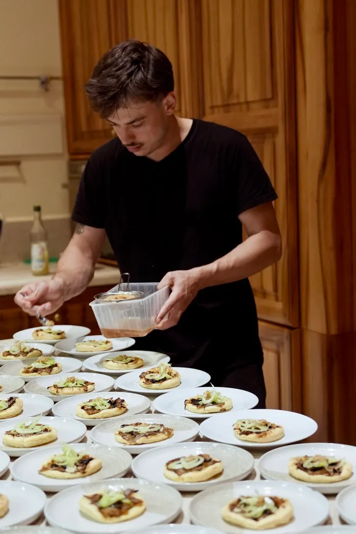 Photo de service Dimanche·Lundi